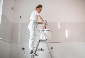 Sandrine Musement, une peintre sarthoise élue meilleure artisan de France